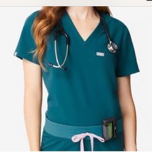 FIGS Caribbean Blue Catarina scrub top size L